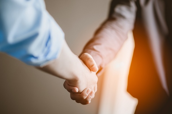 Cooperating and building relationships within the cannabis industry will benefit you in a wholesale role
